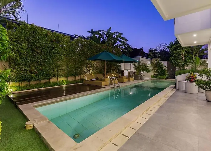 Serenity: Modern Design Luxury 12m Pool And Bbq Ferienhaus