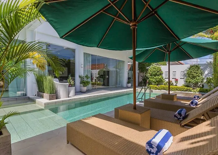 Serenity: Modern Design Luxury 12m Pool And Bbq