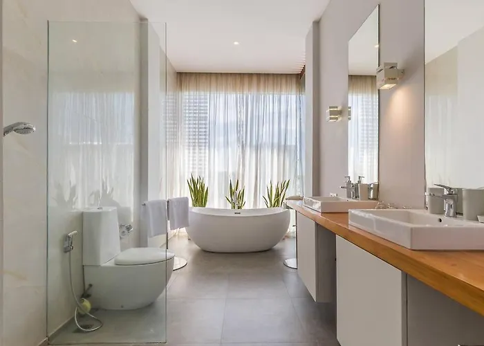Serenity: Modern Design Luxury 12m Pool And Bbq * Seminyak