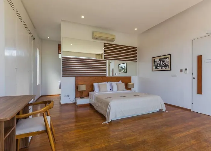 Ferienhaus Serenity: Modern Design Luxury 12m Pool And Bbq